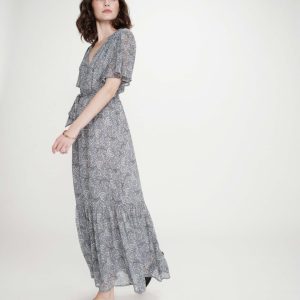 Grace & Mila mekko Venelle – Pitkä paisley-mekko vyöllä